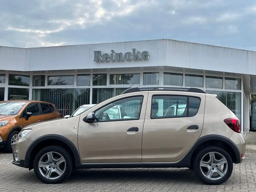 Photo 1 : Dacia Sandero 2019 Petrol