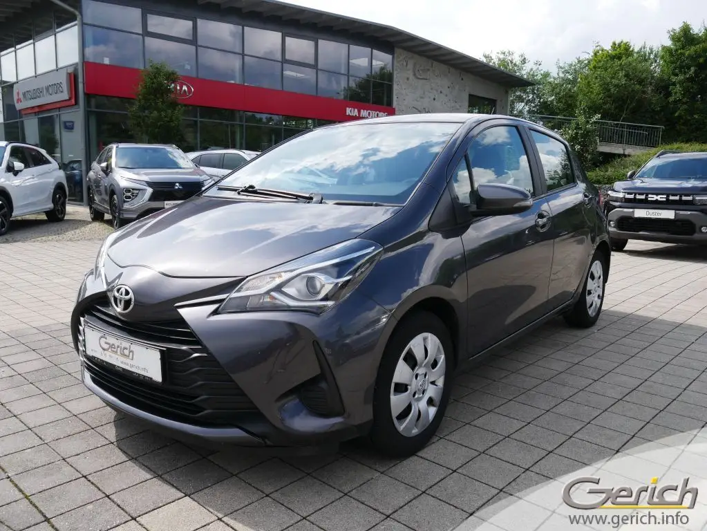 Photo 1 : Toyota Yaris 2020 Petrol