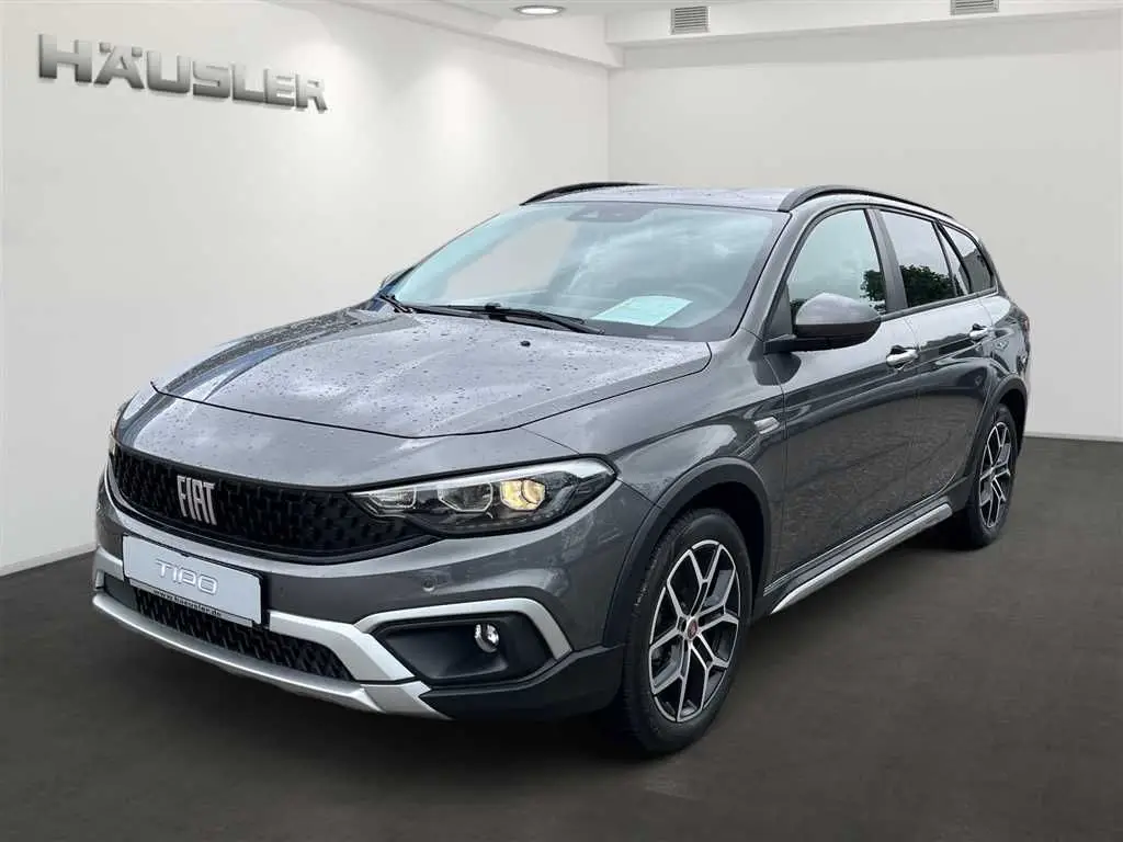 Photo 1 : Fiat Tipo 2024 Petrol