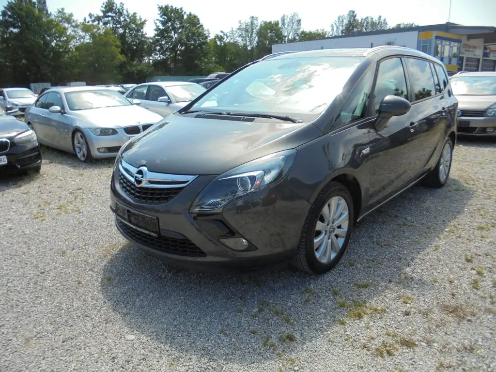 Photo 1 : Opel Zafira 2015 Essence