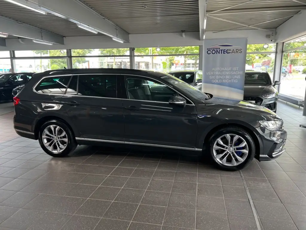 Photo 1 : Volkswagen Passat 2020 Hybride