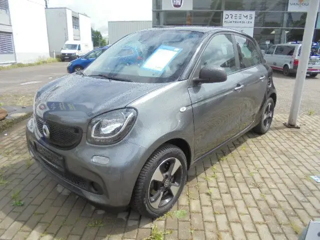 Photo 1 : Smart Forfour 2018 Essence