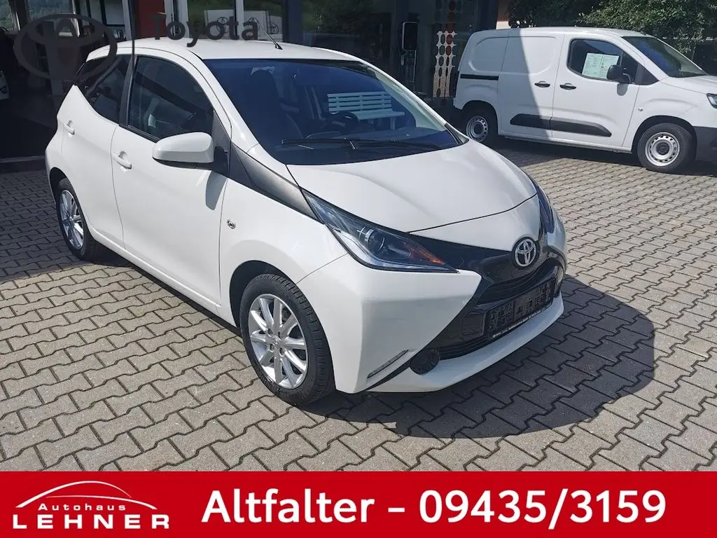 Photo 1 : Toyota Aygo X 2018 Essence