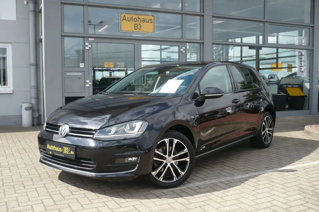 Photo 1 : Volkswagen Golf 2015 Essence