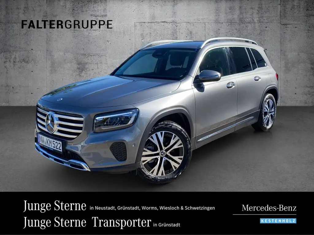 Photo 1 : Mercedes-benz Classe Glb 2024 Petrol