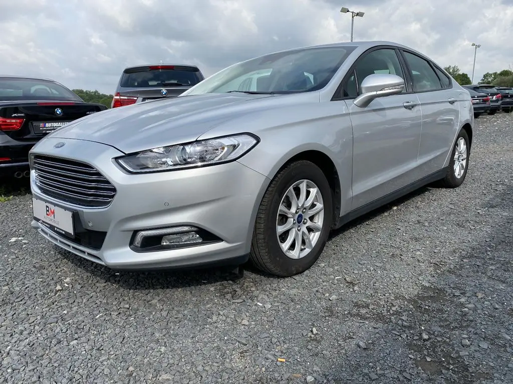 Photo 1 : Ford Mondeo 2018 Essence