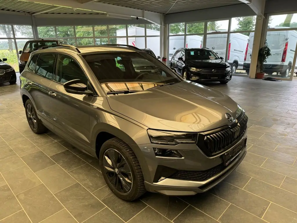 Photo 1 : Skoda Karoq 2024 Essence