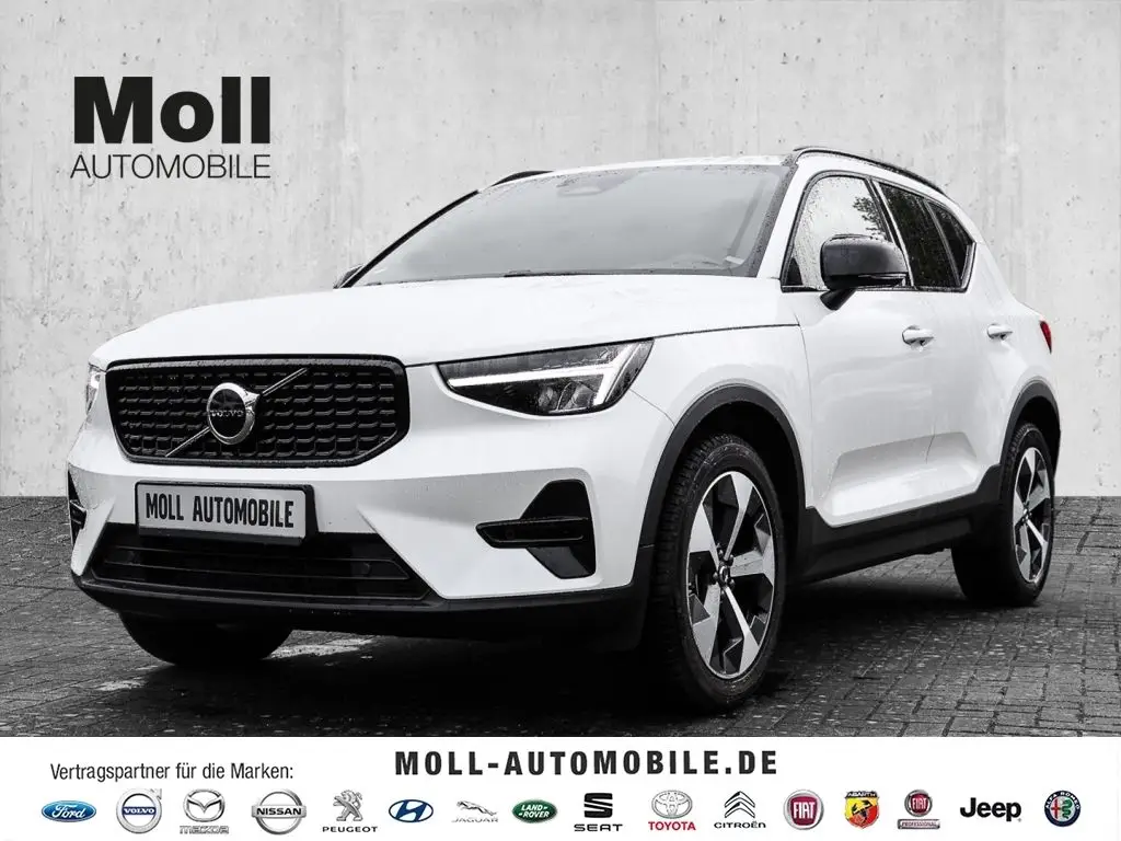 Photo 1 : Volvo Xc40 2023 Petrol