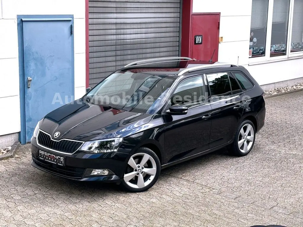 Photo 1 : Skoda Fabia 2017 Petrol