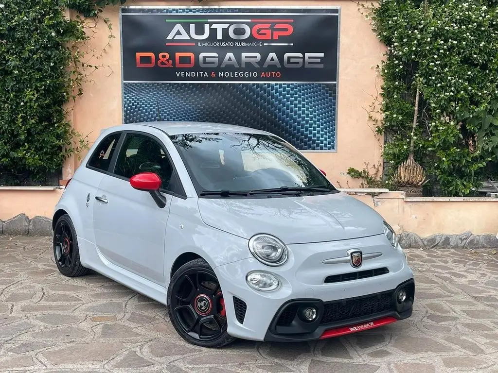 Photo 1 : Abarth 595 2019 Petrol