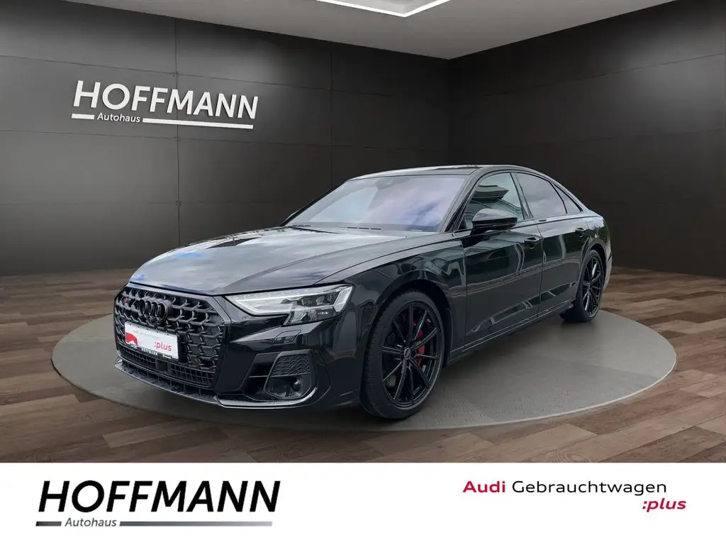 Photo 1 : Audi S8 2022 Petrol