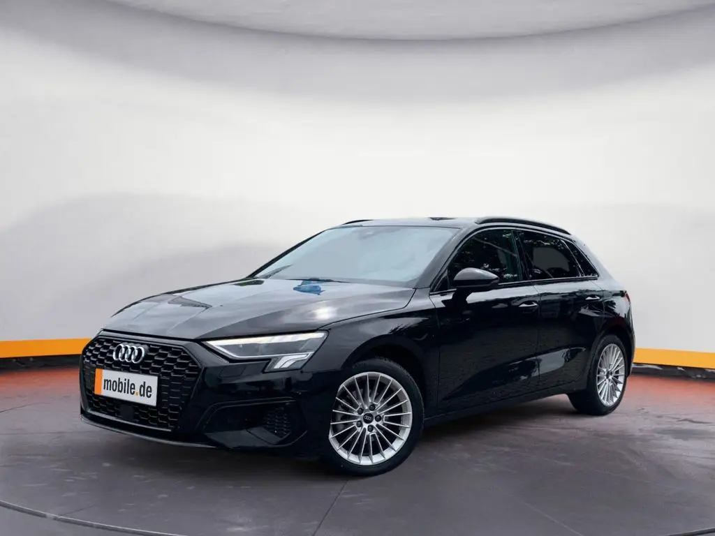 Photo 1 : Audi A3 2023 Essence