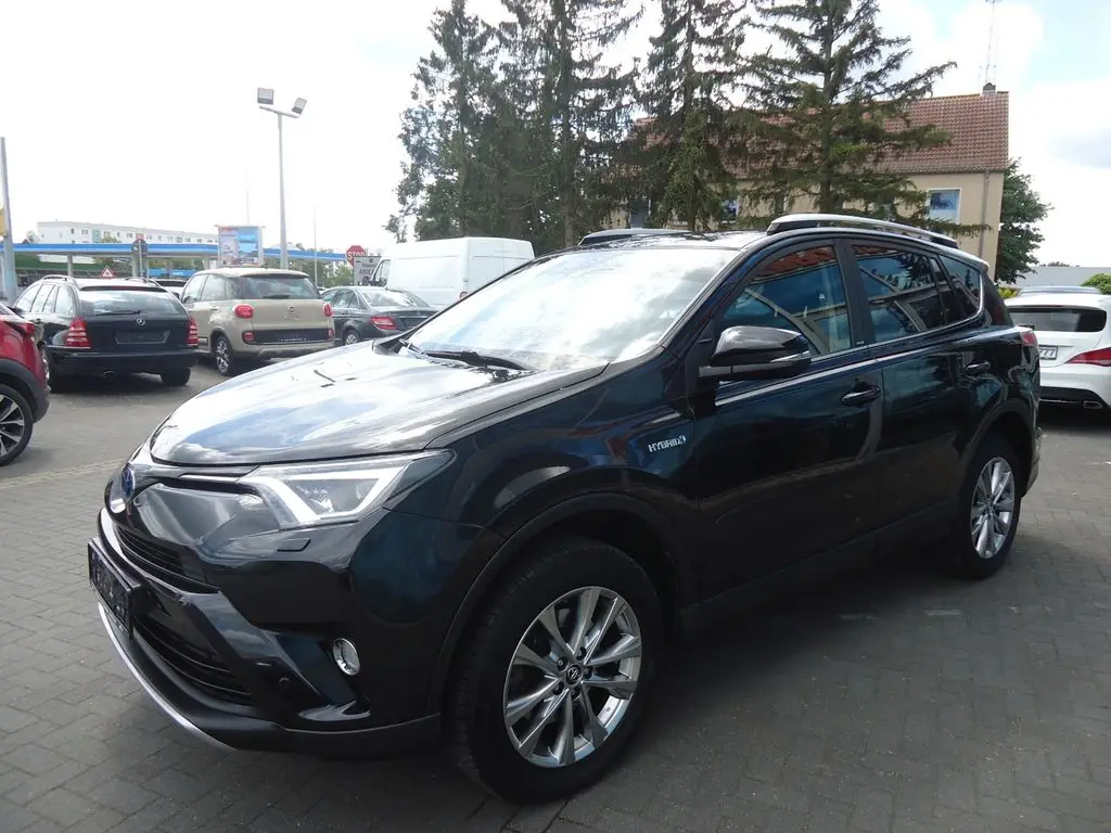 Photo 1 : Toyota Rav4 2017 Hybrid