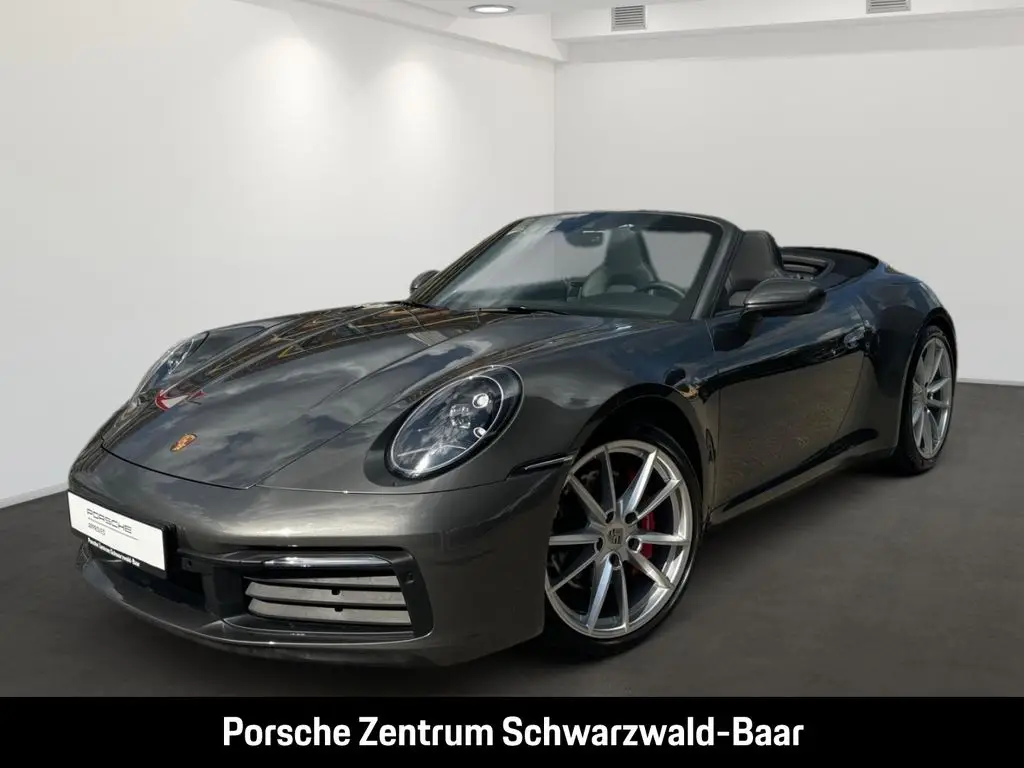 Photo 1 : Porsche 992 2023 Essence