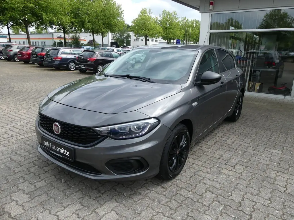 Photo 1 : Fiat Tipo 2020 Petrol