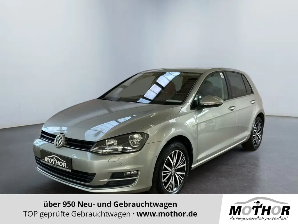 Photo 1 : Volkswagen Golf 2016 Petrol