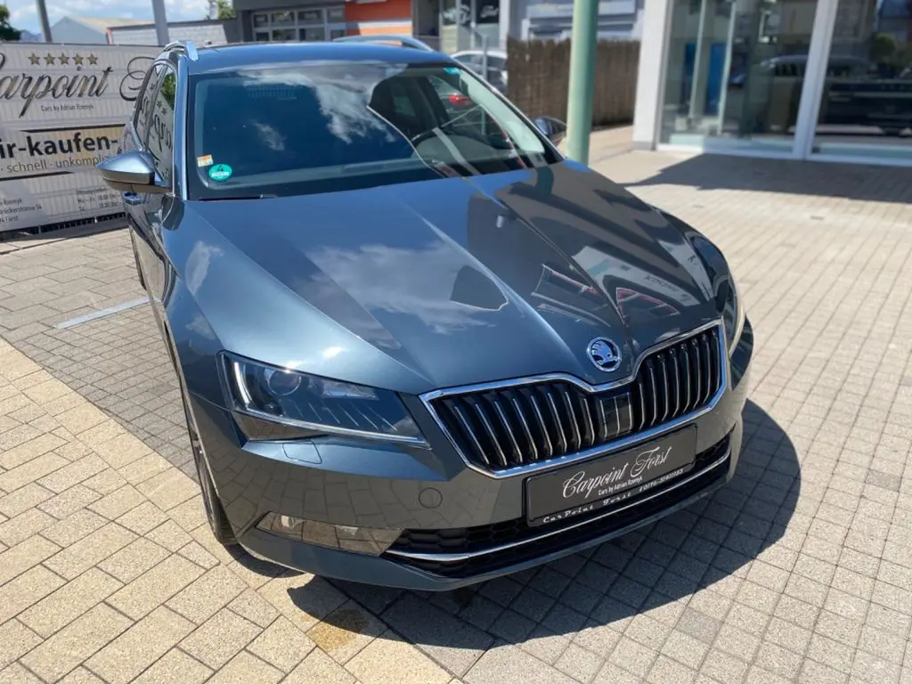 Photo 1 : Skoda Superb 2018 Diesel