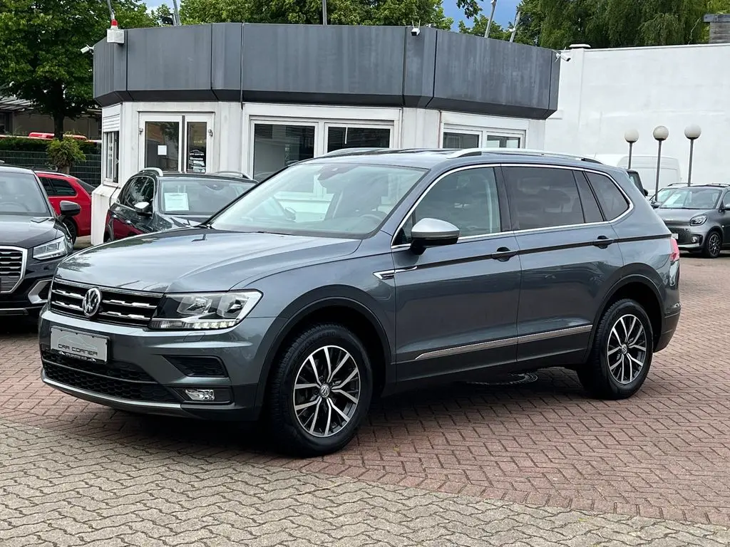 Photo 1 : Volkswagen Tiguan 2020 Petrol