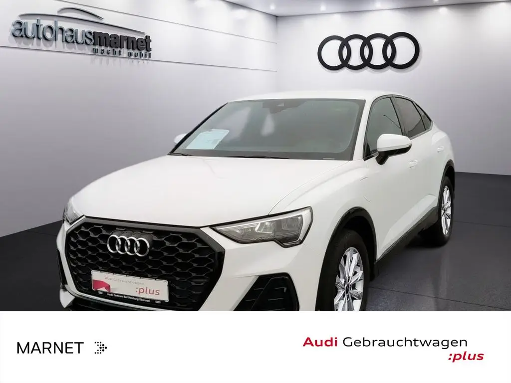 Photo 1 : Audi Q3 2022 Hybride