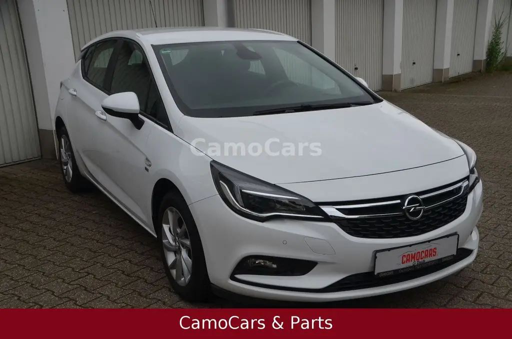 Photo 1 : Opel Astra 2019 Petrol