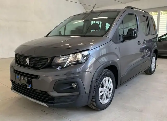 Photo 1 : Peugeot Rifter 2019 Petrol