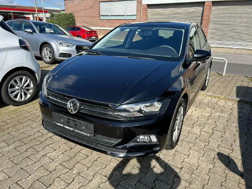 Photo 1 : Volkswagen Polo 2020 Petrol