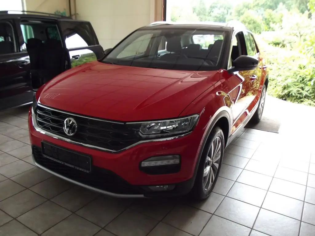 Photo 1 : Volkswagen T-roc 2018 Petrol