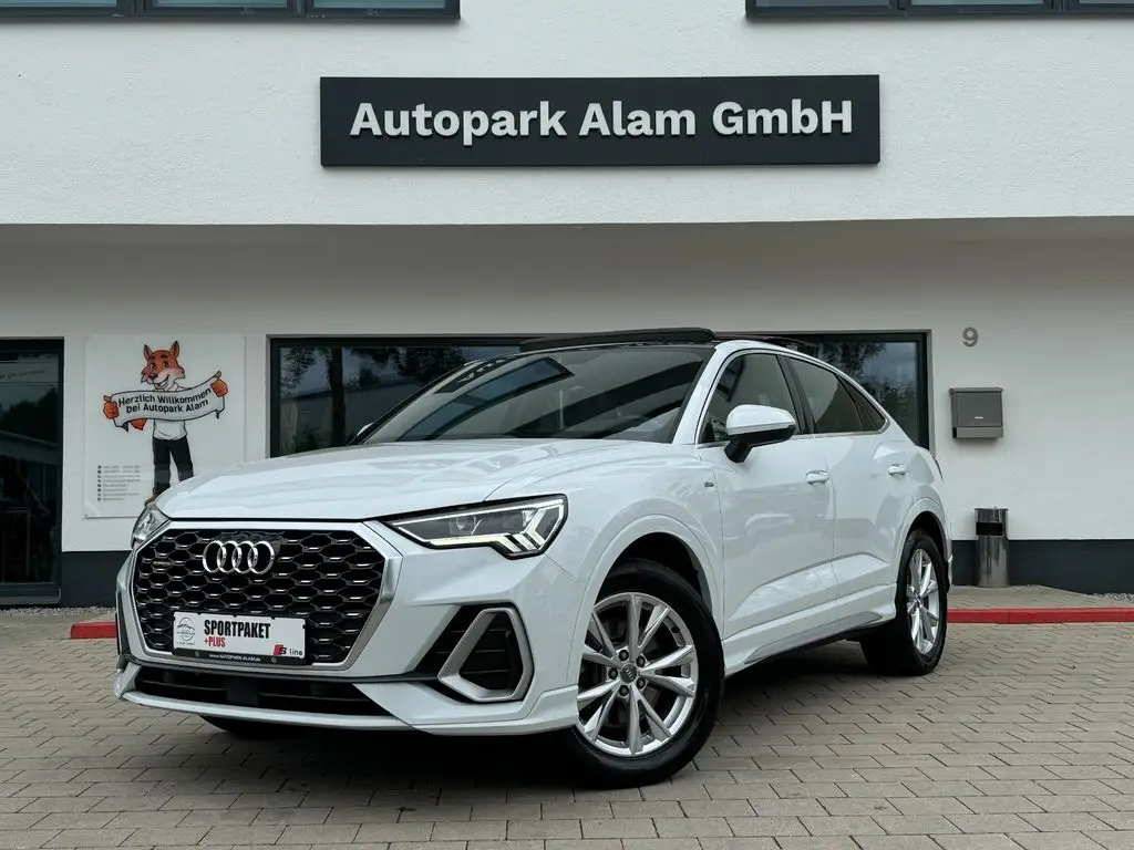 Photo 1 : Audi Q3 2019 Petrol