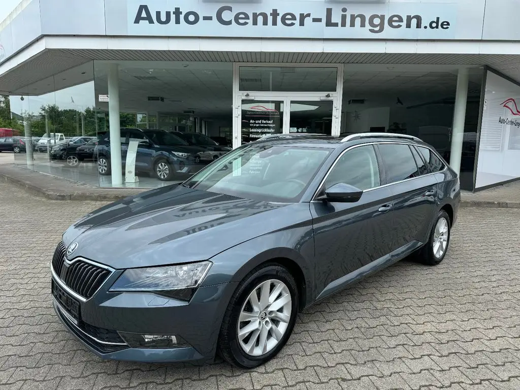 Photo 1 : Skoda Superb 2018 Diesel