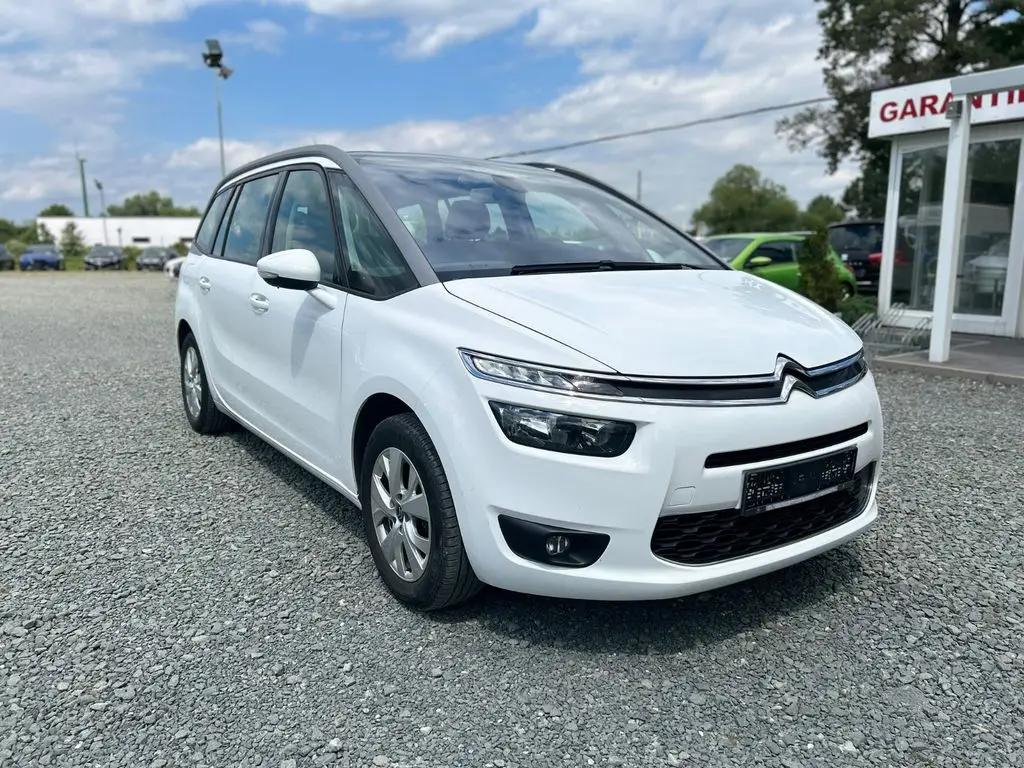 Photo 1 : Citroen C4 2016 Petrol