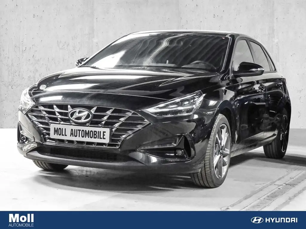 Photo 1 : Hyundai I30 2024 Petrol