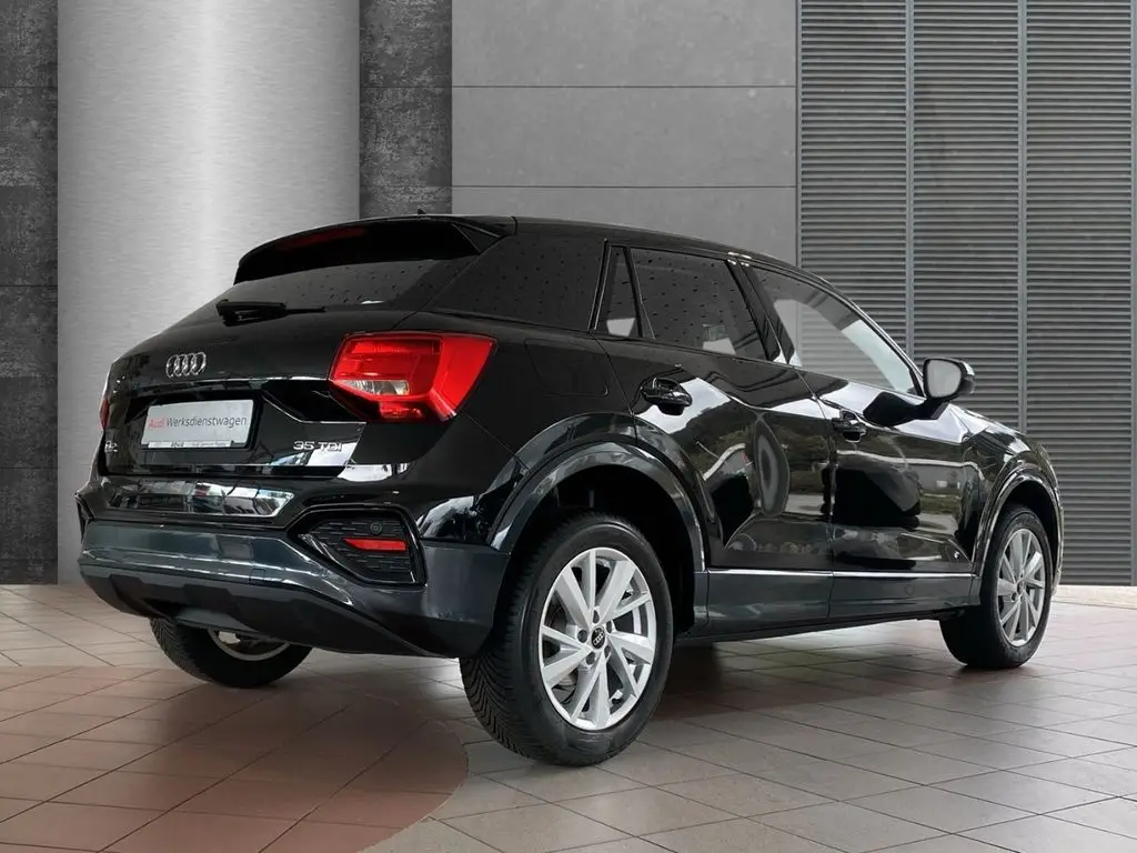 Photo 1 : Audi Q2 2023 Diesel