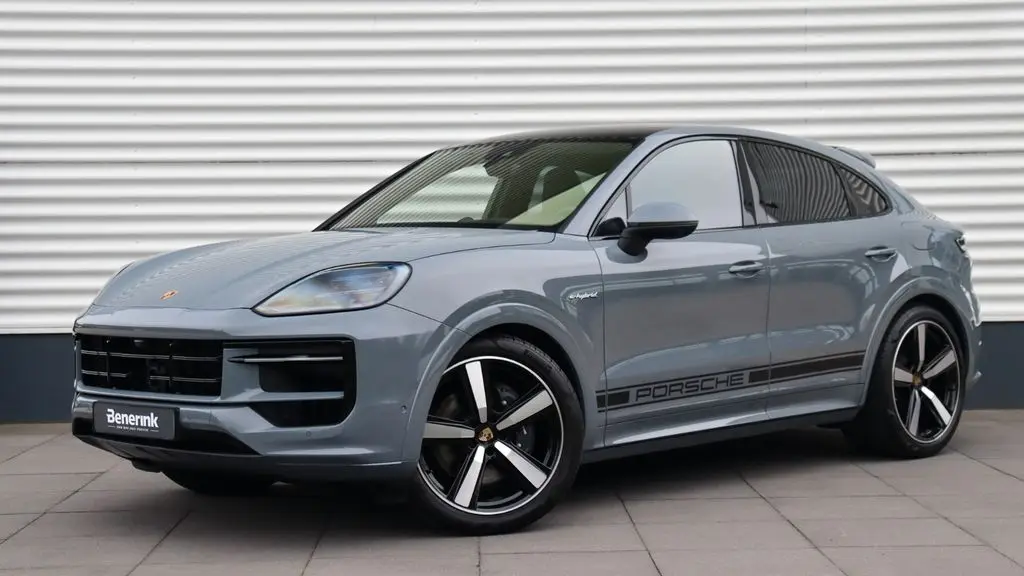 Photo 1 : Porsche Cayenne 2023 Hybrid