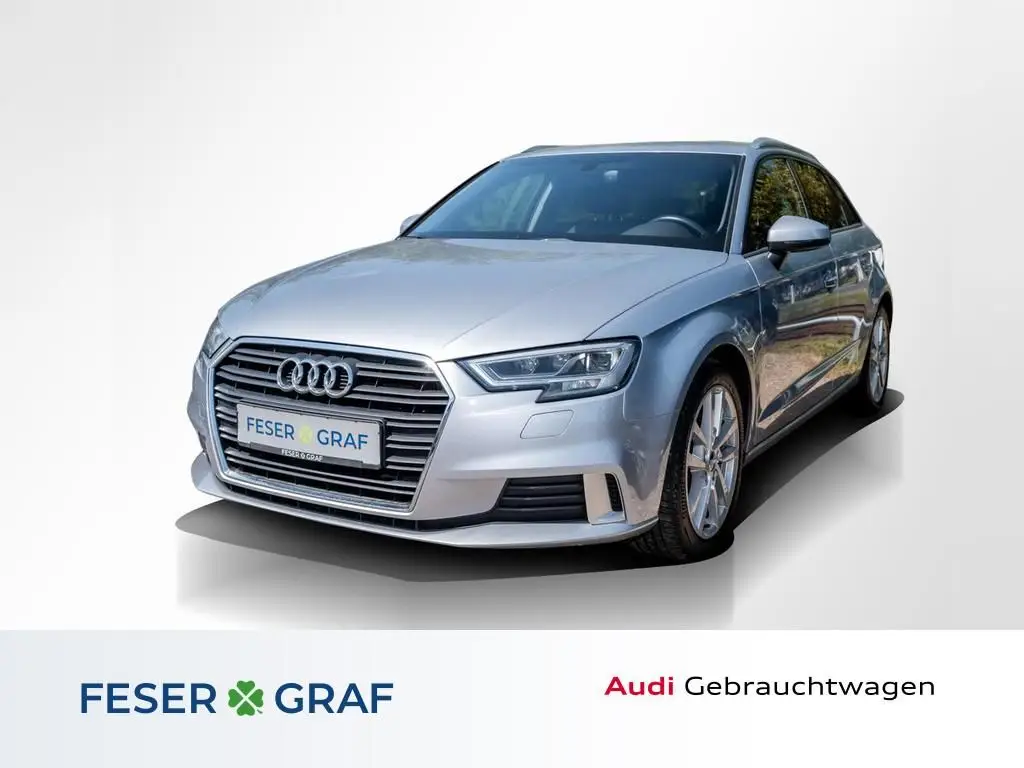 Photo 1 : Audi A3 2019 Petrol