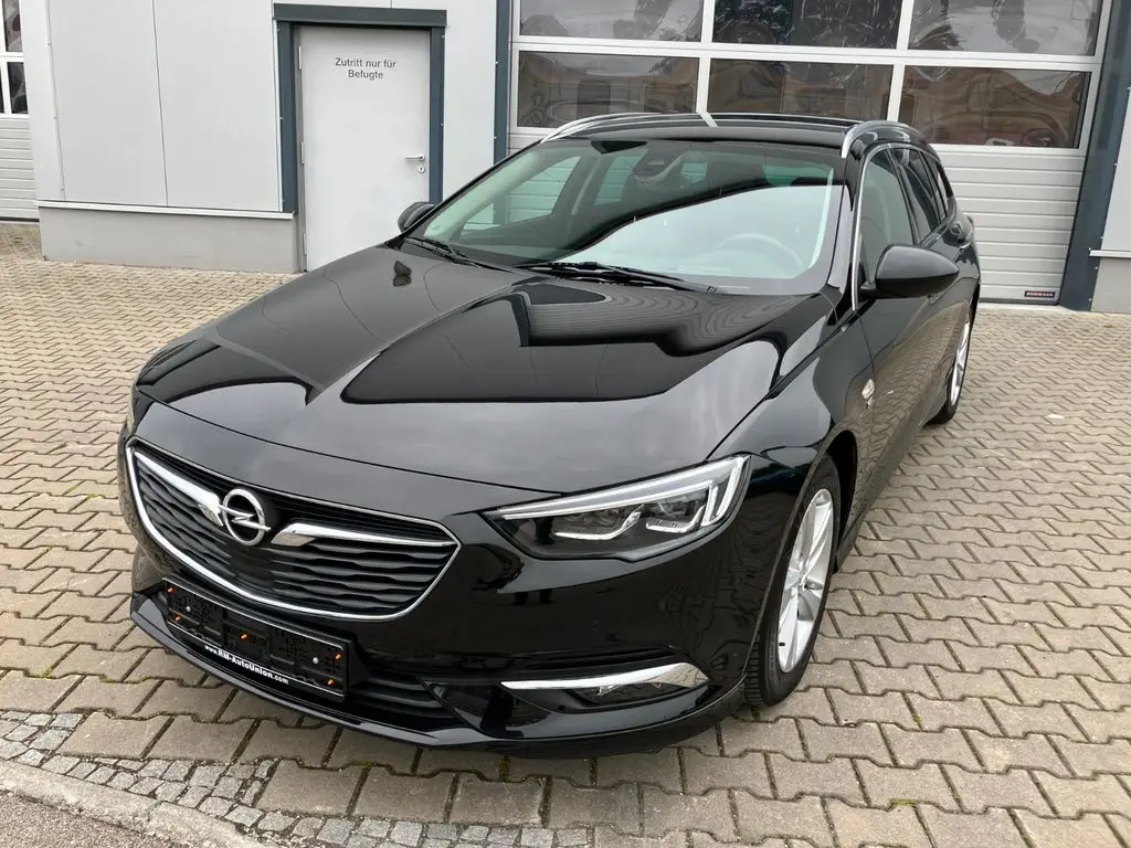 Photo 1 : Opel Insignia 2017 Essence