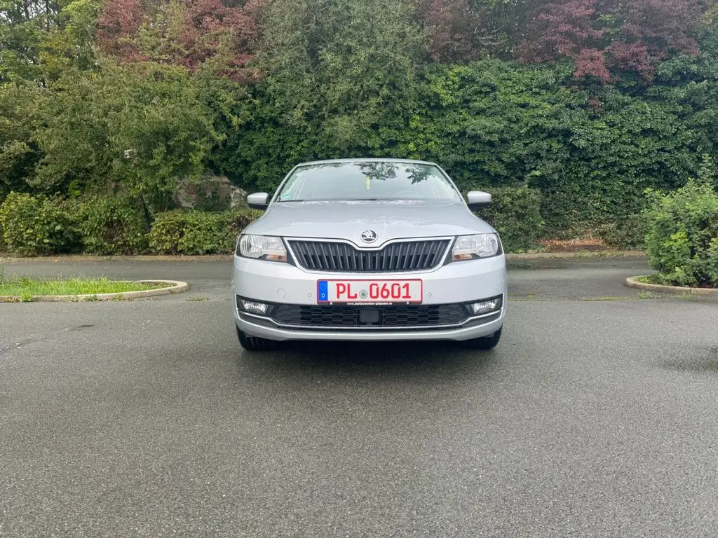 Photo 1 : Skoda Rapid 2019 Petrol