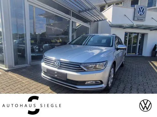 Photo 1 : Volkswagen Passat 2015 Essence