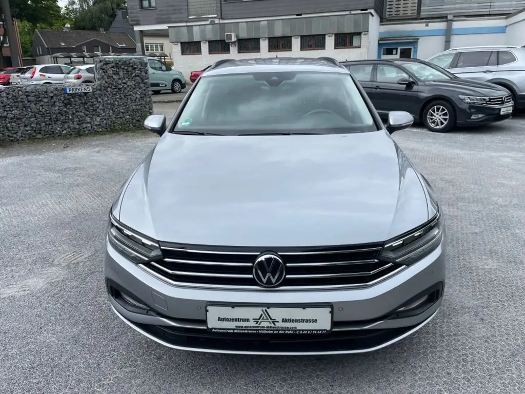 Photo 1 : Volkswagen Passat 2021 Diesel