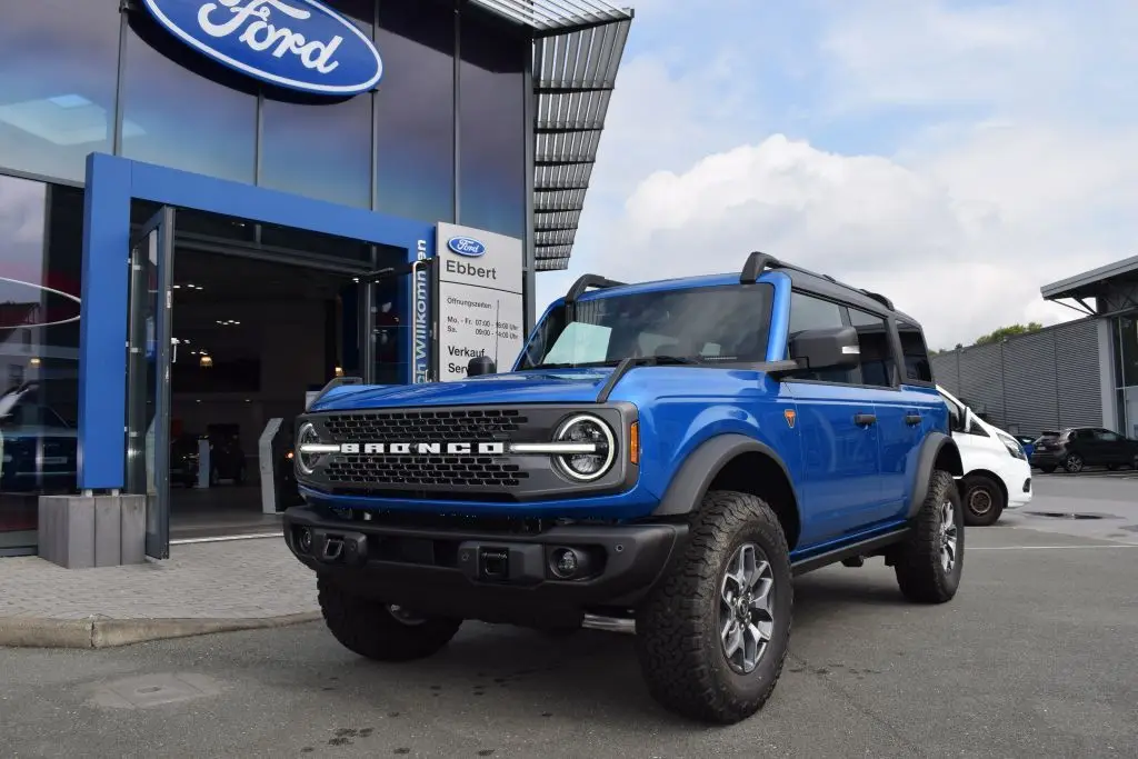 Photo 1 : Ford Bronco 2024 Petrol