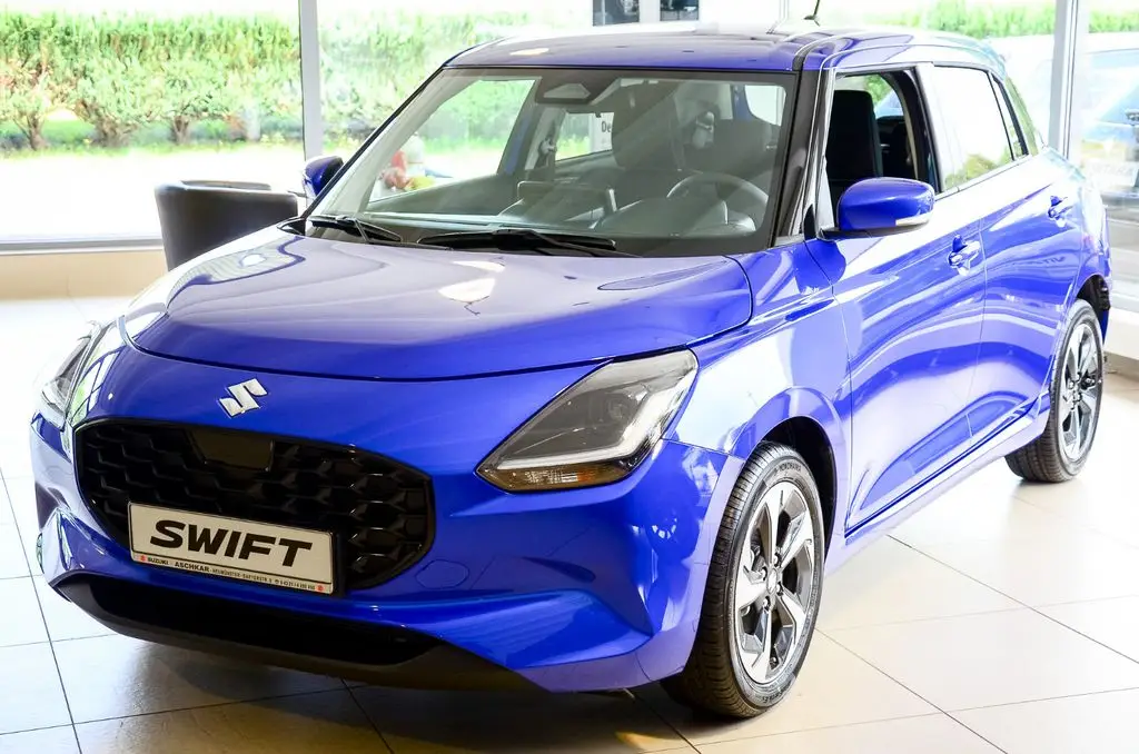 Photo 1 : Suzuki Swift 2024 Petrol