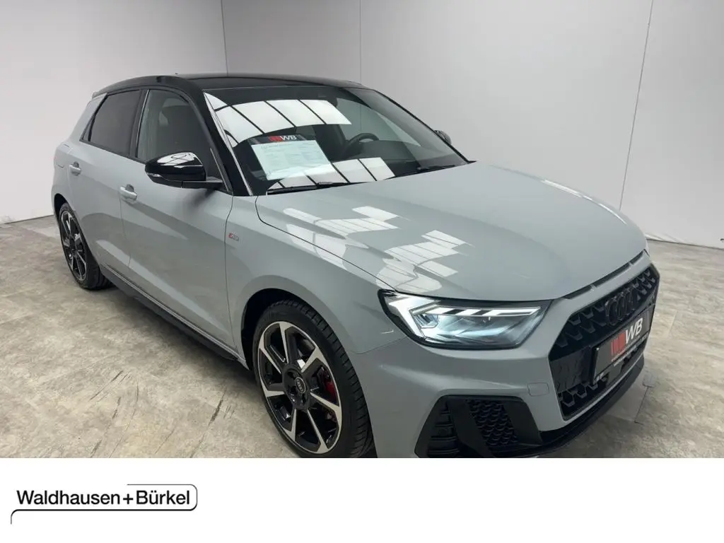 Photo 1 : Audi A1 2023 Petrol