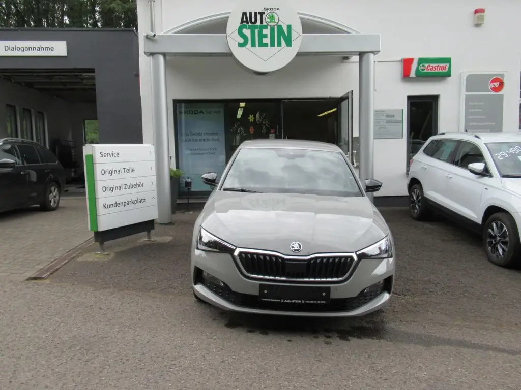 Photo 1 : Skoda Scala 2021 Essence