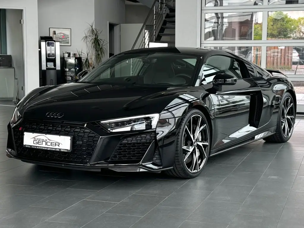 Photo 1 : Audi R8 2020 Essence