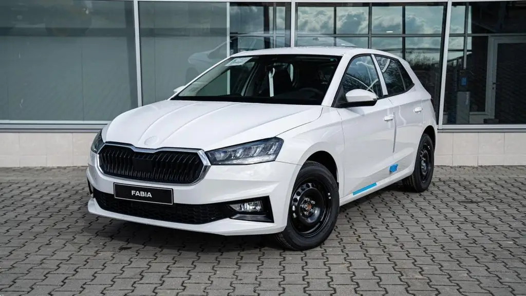 Photo 1 : Skoda Fabia 2024 Petrol