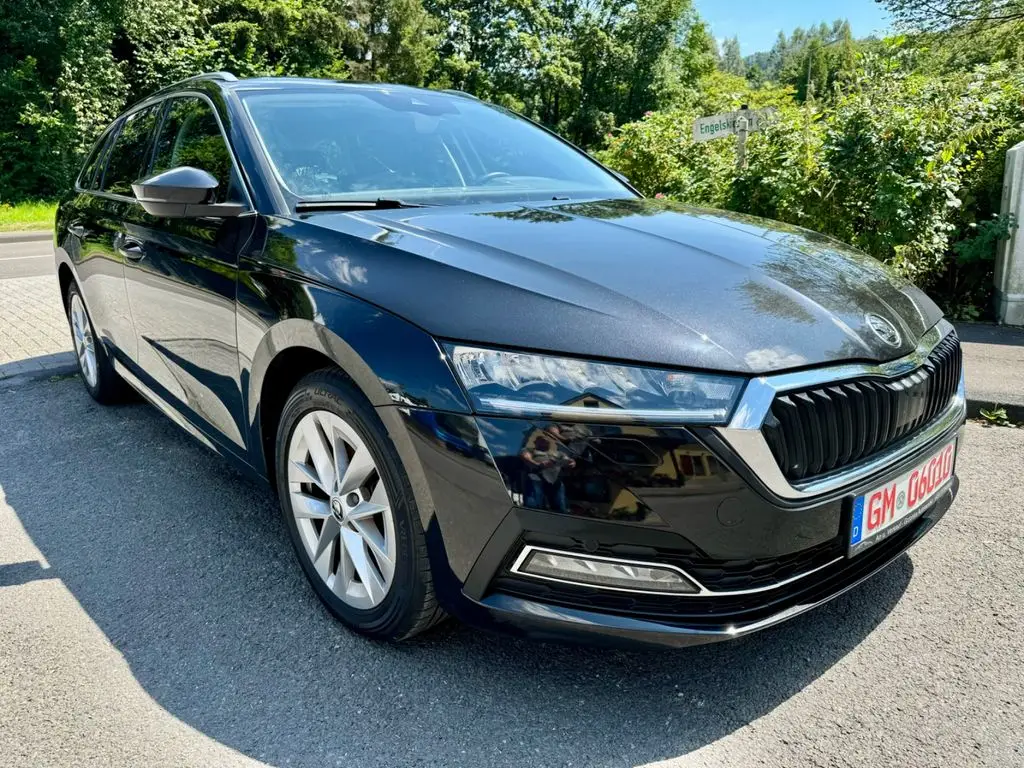 Photo 1 : Skoda Octavia 2021 Hybride