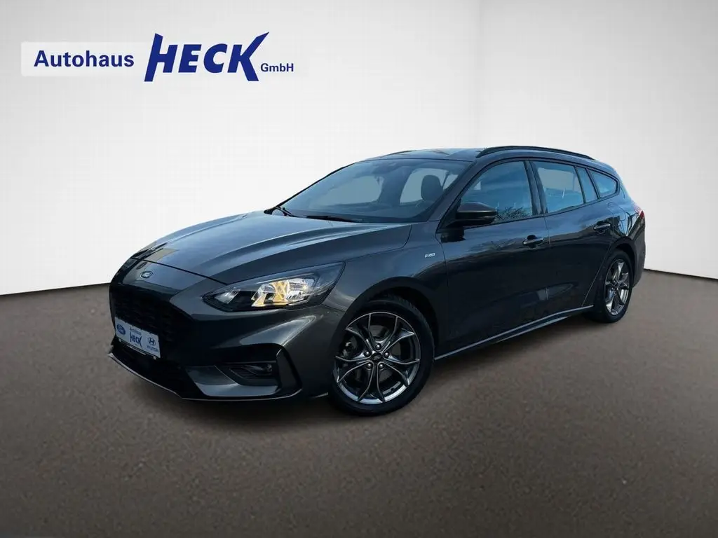 Photo 1 : Ford Focus 2019 Petrol