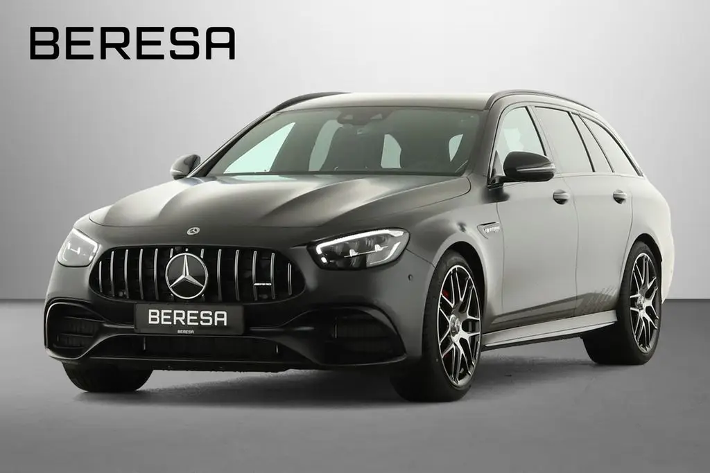 Photo 1 : Mercedes-benz Classe E 2024 Petrol