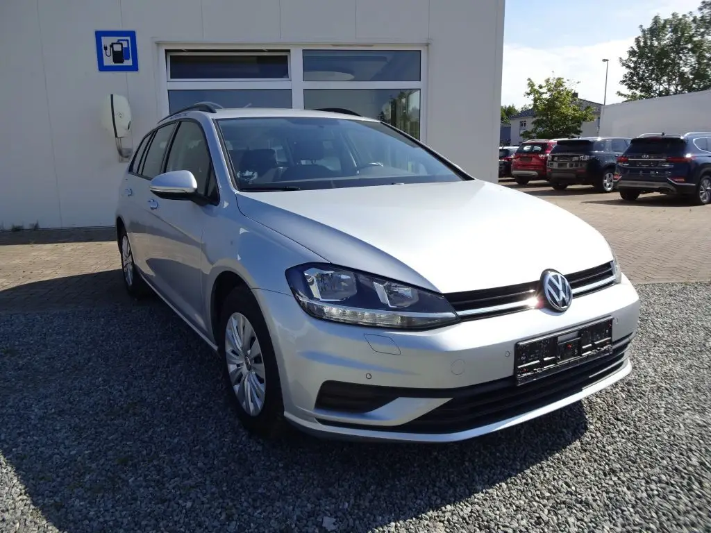 Photo 1 : Volkswagen Golf 2019 Diesel