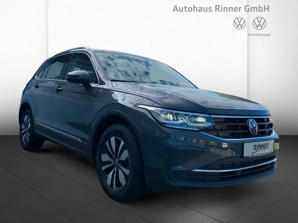 Photo 1 : Volkswagen Tiguan 2023 Essence