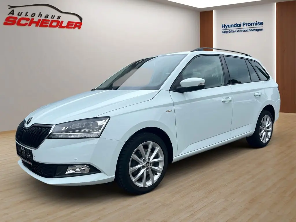 Photo 1 : Skoda Fabia 2019 Petrol